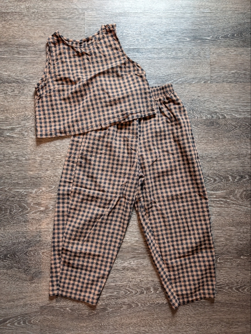 Checkered Set in Brown & Black - Picture 2 of 4